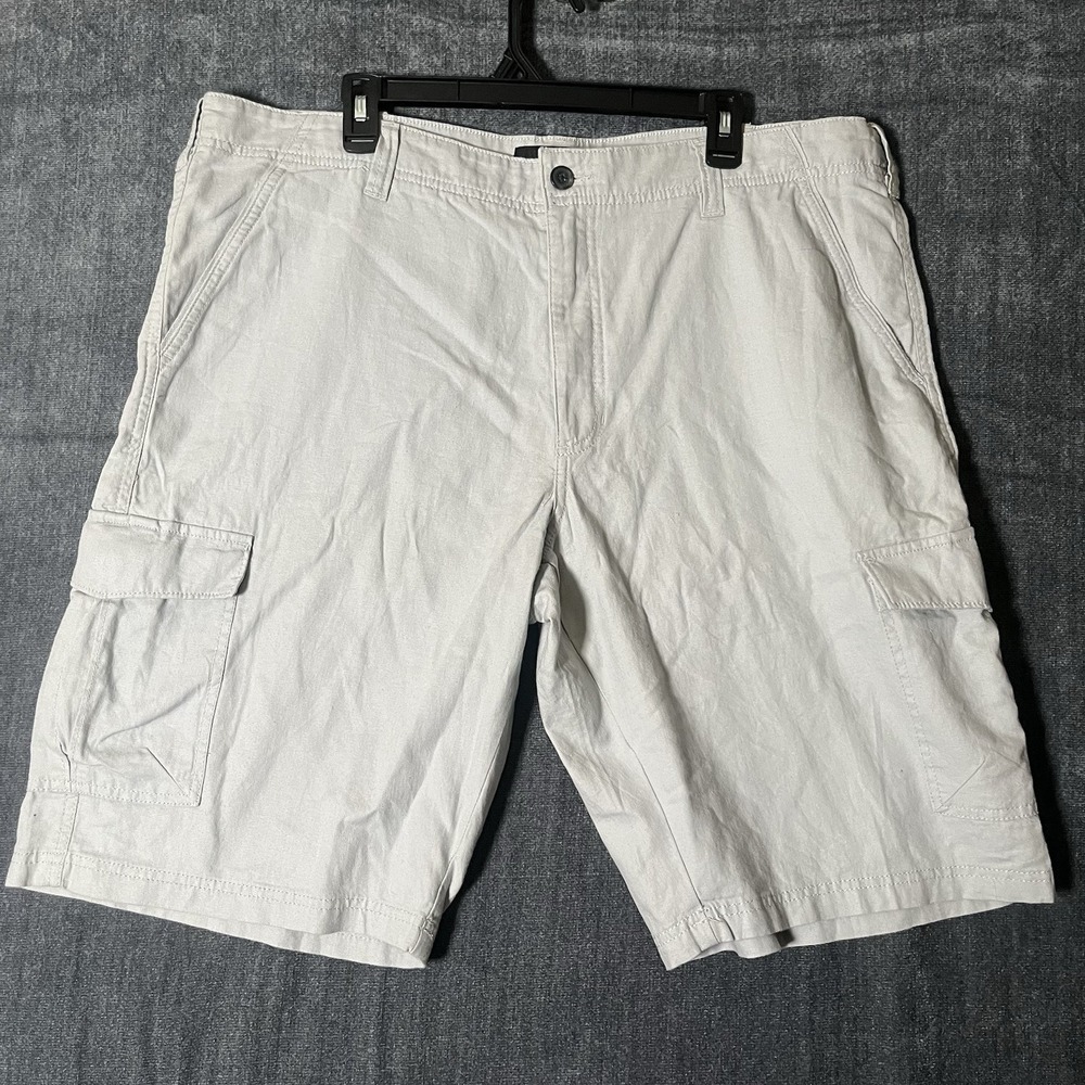 Marc Anthony Mens Cargo Shorts Size 40 Beige Off White Flat Front Casual Pockets